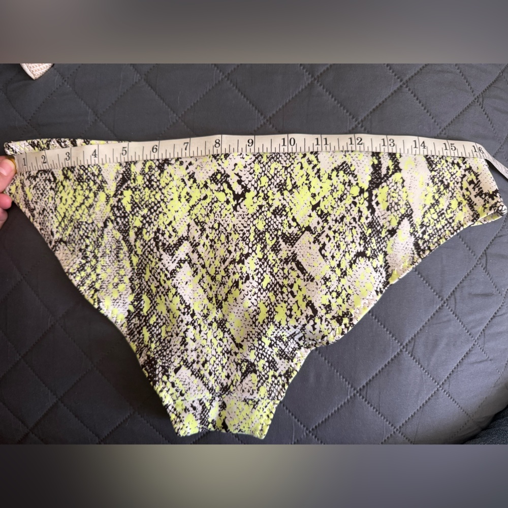 H&M Snakeskin One-Shoulder Bikini Set - Picture 11 of 13